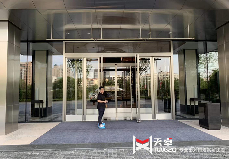 ?西安麗思卡爾頓酒店自動門