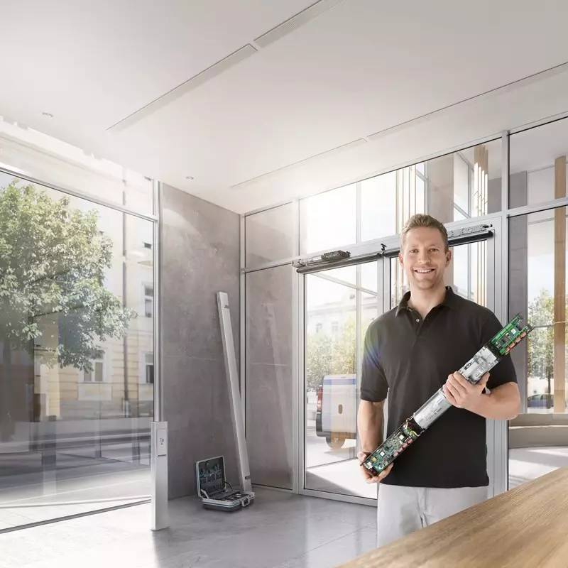 蓋澤90°自動平開門機