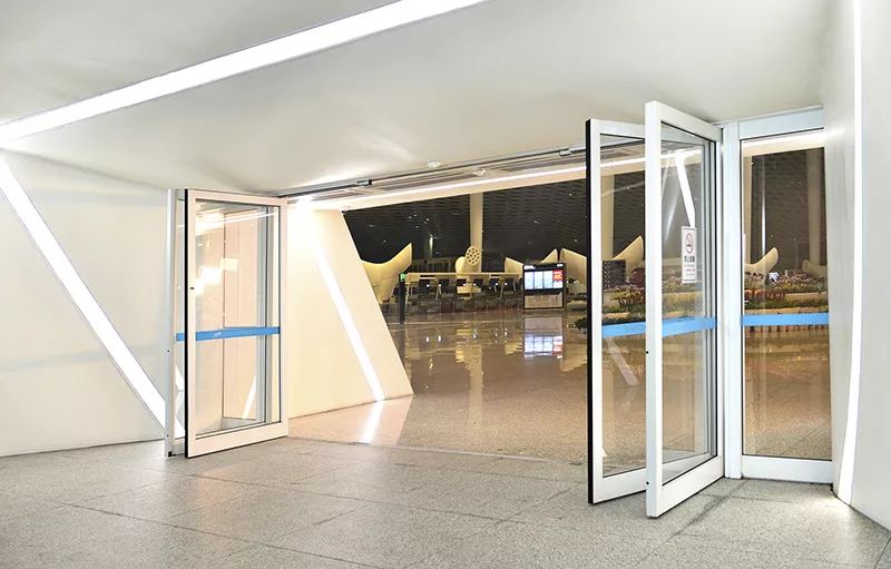 緊急疏散<a href=https://xinghuofengchuan.com/pingyi/ target=_blank class=infotextkey>平移自動門</a>