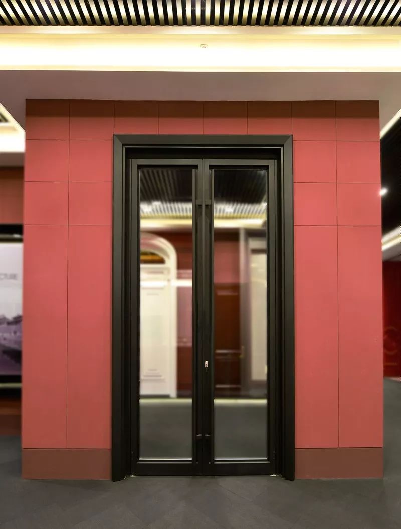 超高超大平衡門