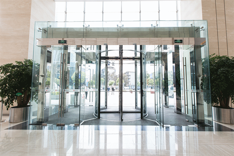 辦公寫字樓旋轉(zhuǎn)門