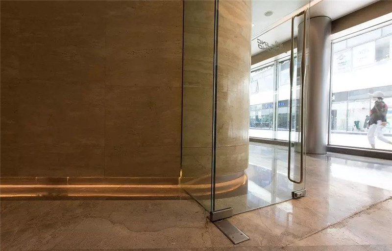 辦公寫字樓地彈簧玻璃門
