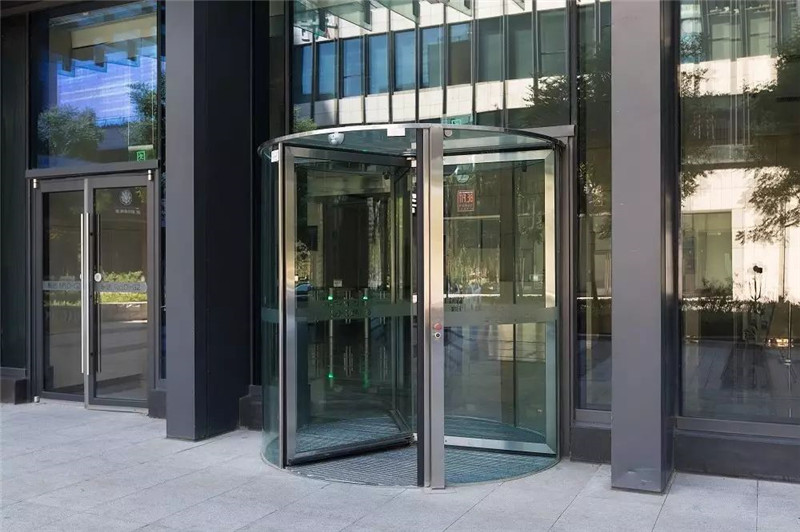 蓋澤<a href=https://xinghuofengchuan.com/xuanzhuan/ target=_blank class=infotextkey>自動旋轉門</a>