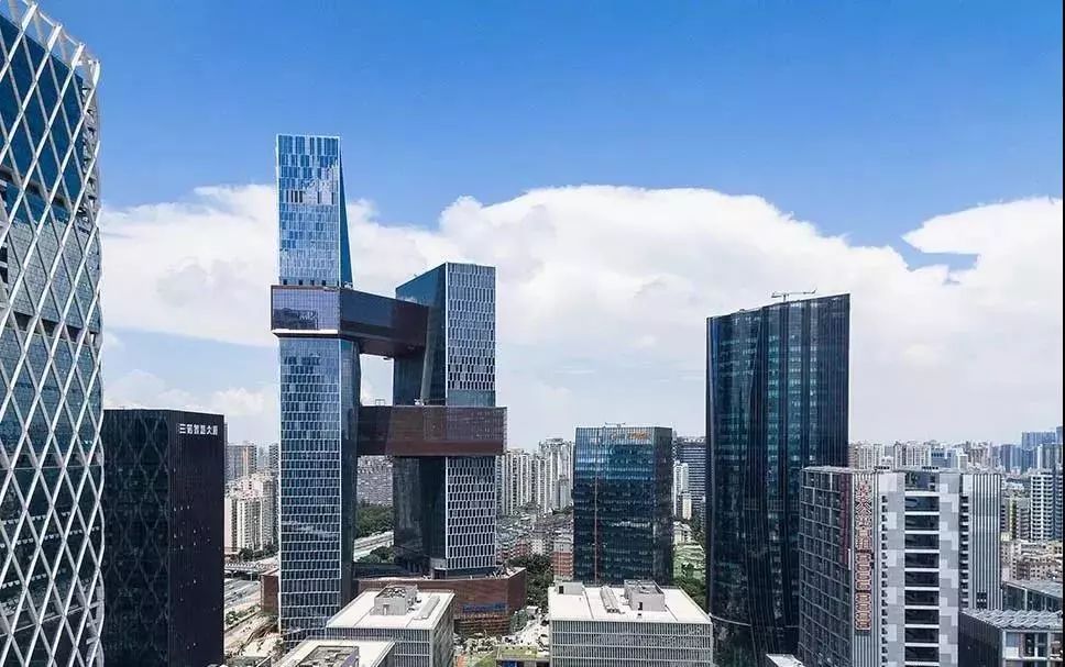 刷臉進入騰訊濱海大廈，西安松下自動門