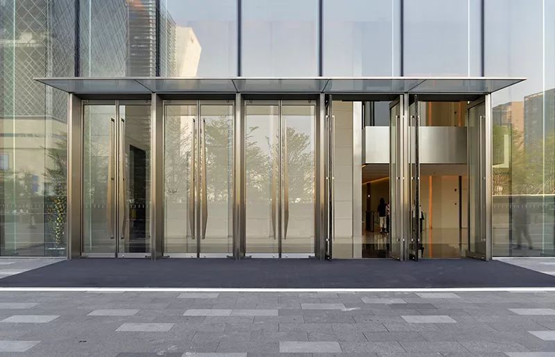 辦公樓酒店平衡門
