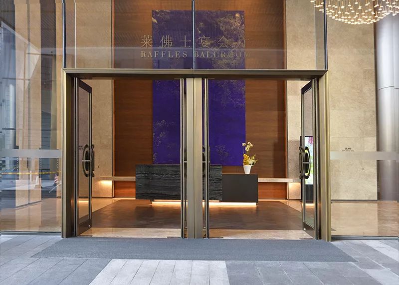 辦公樓酒店平衡門