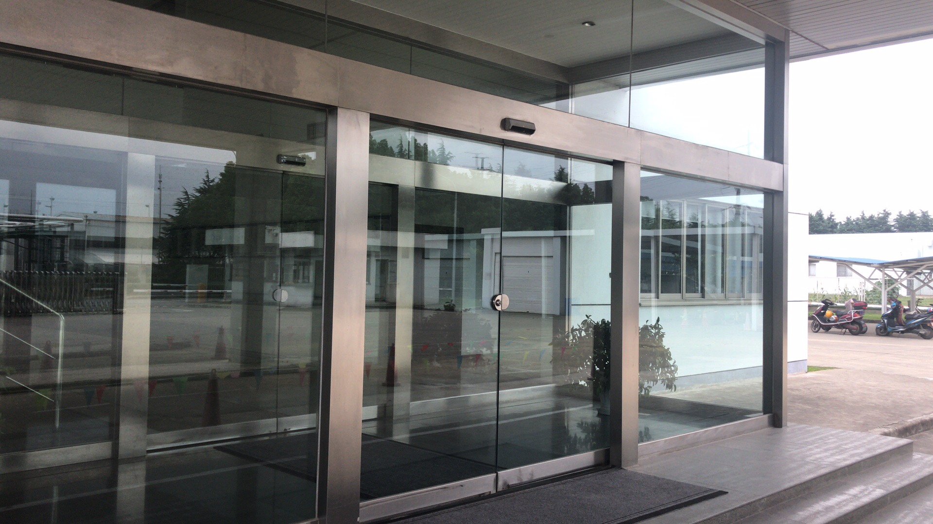 公司工廠辦公樓