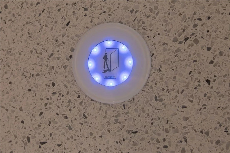 <a href=https://xinghuofengchuan.com/market/ target=_blank class=infotextkey>商場自動門</a>