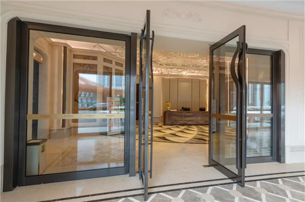 無錫馬兒島酒店蓋澤TSA 365 NT旋轉門和TS 550 NV地彈簧應用