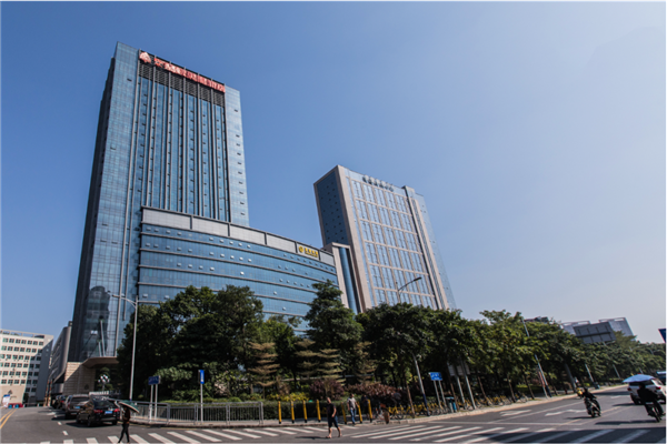 西安安蒂婭美蘭酒店蓋澤地彈簧丨閉門器