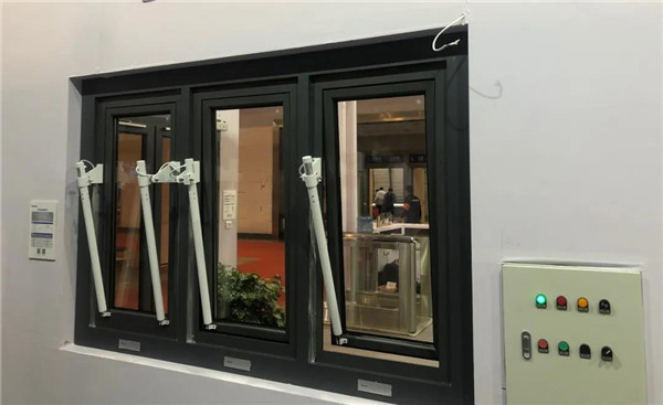 松下電動窗控系統