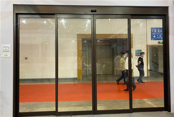 松下型材自動門