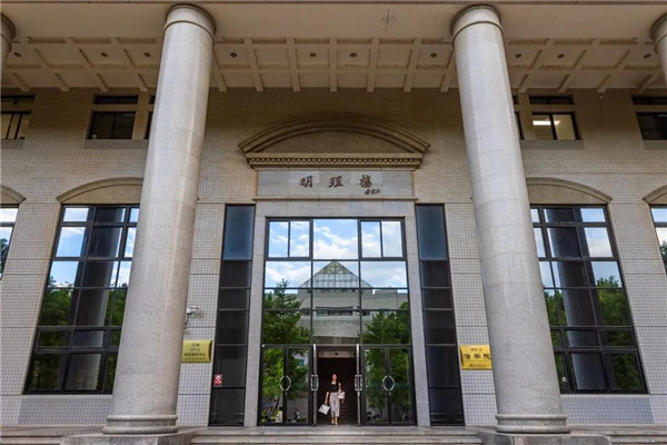 清華大學經管學院電動開窗器