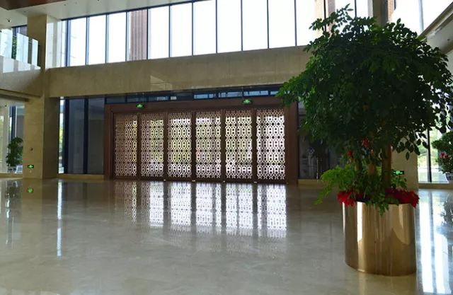 體育場(chǎng)館自動(dòng)門