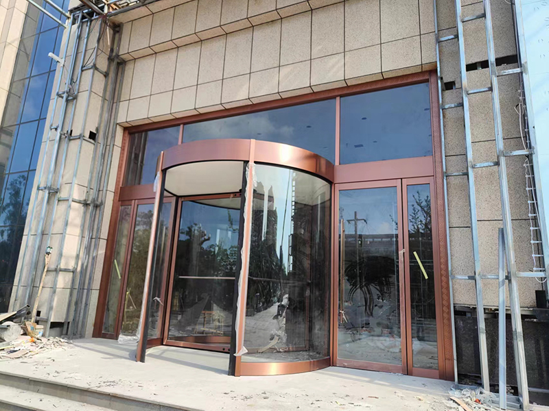 渭南泉州灣酒店三翼手動旋轉門