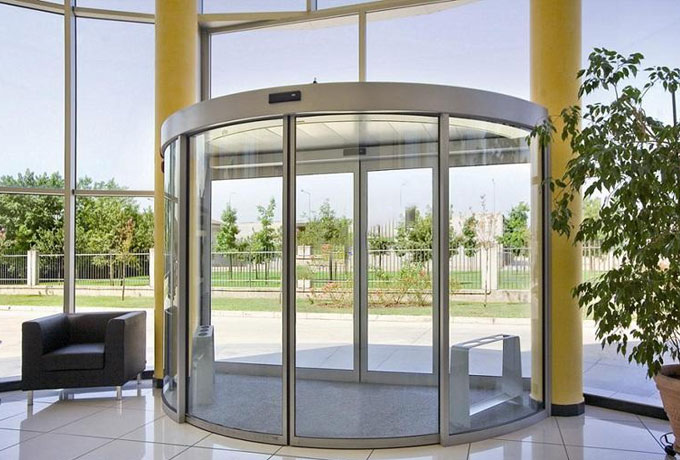 旋轉(zhuǎn)自動門